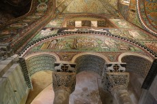 San Vitale bazilika, mozaikos